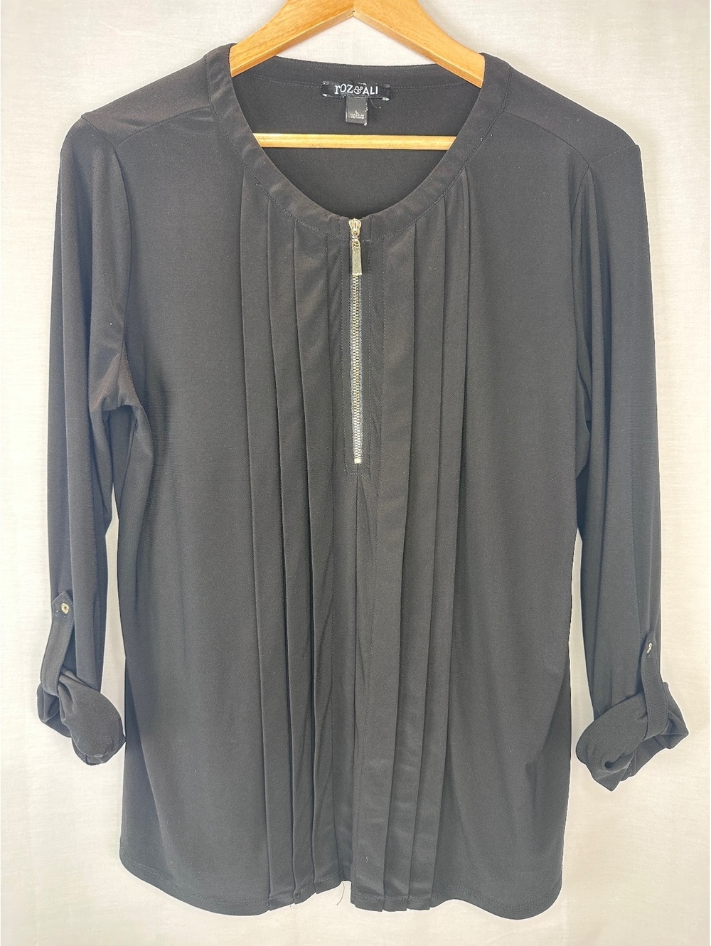 Roz & Ali Size L Black Pleated Zip Front Blouse 3/4 Roll Tab Sleeve